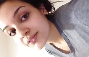 XXX نوه Busty پدربزرگ را عکسهای کیر توکون در حمام اغوا می کند