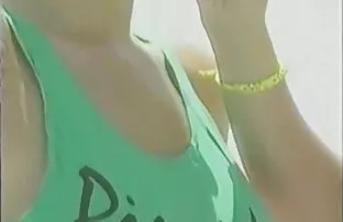 XXX دو دوست دختر لعنتی با کشف عکسکیر وکوس آنها در اتاق خواب او