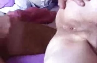 XXX یک خواهر و مادر در حالی که مادرم می خوابد ، پله های خود را می عکس کیرهای سکسی خورد