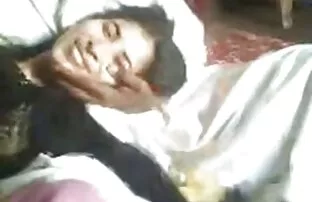 XXX دانش آموزان مست در توالت عکس کیر تو کس جدید می خندند