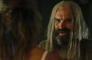 XXX کارهای کوچک عكس كير كس انجام می دهند
